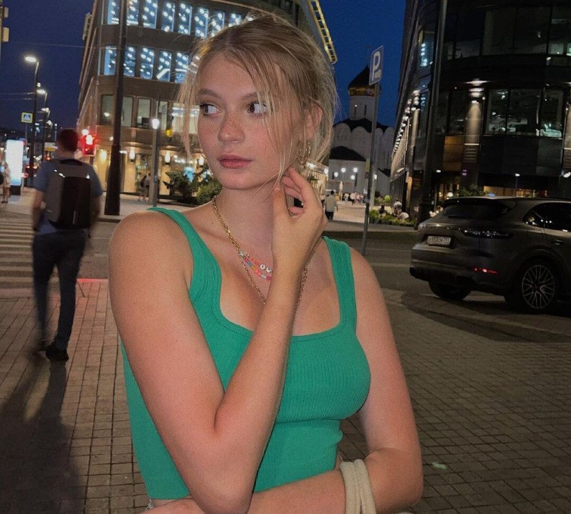 Oksana Amelina Actress in a swimsuit