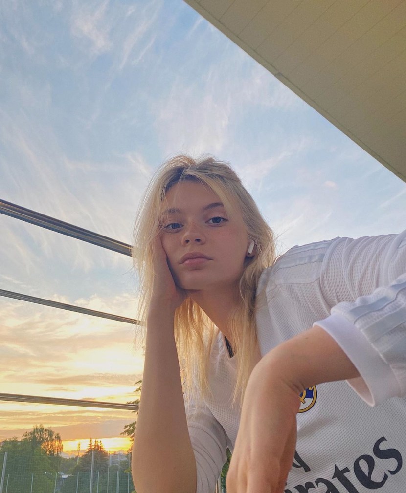 Nastya Skoptsova skater