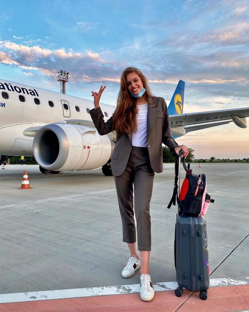 Wife Dmitry Komarov Alexander Kucherenko