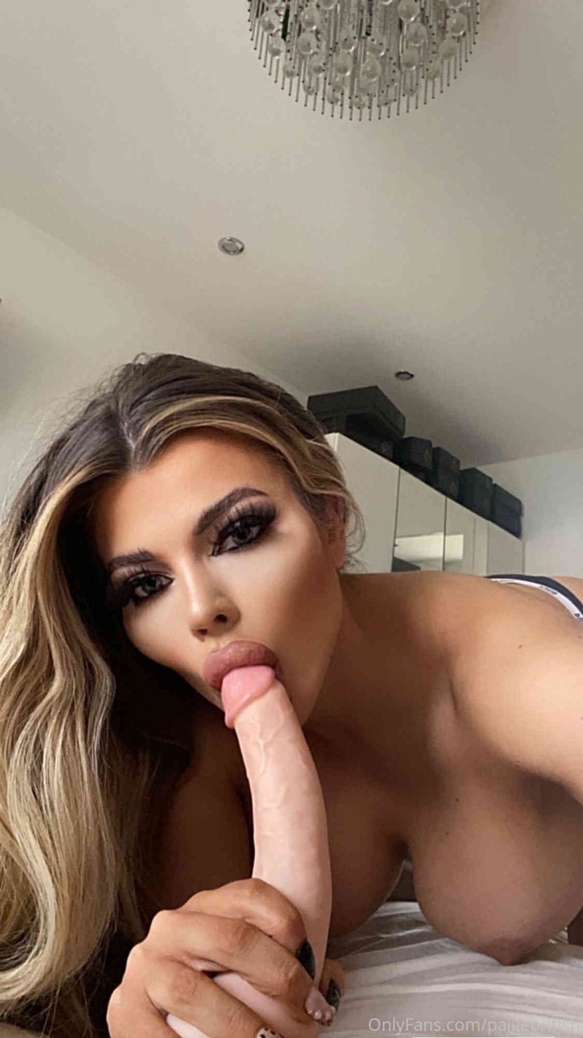 BUXOM BRITISH BLONDE IS HYPNOTIZED to ForGET WHO HER PARTNER IS