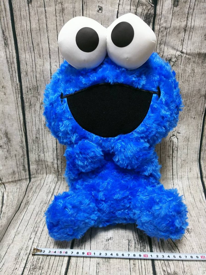 Monster with cookies