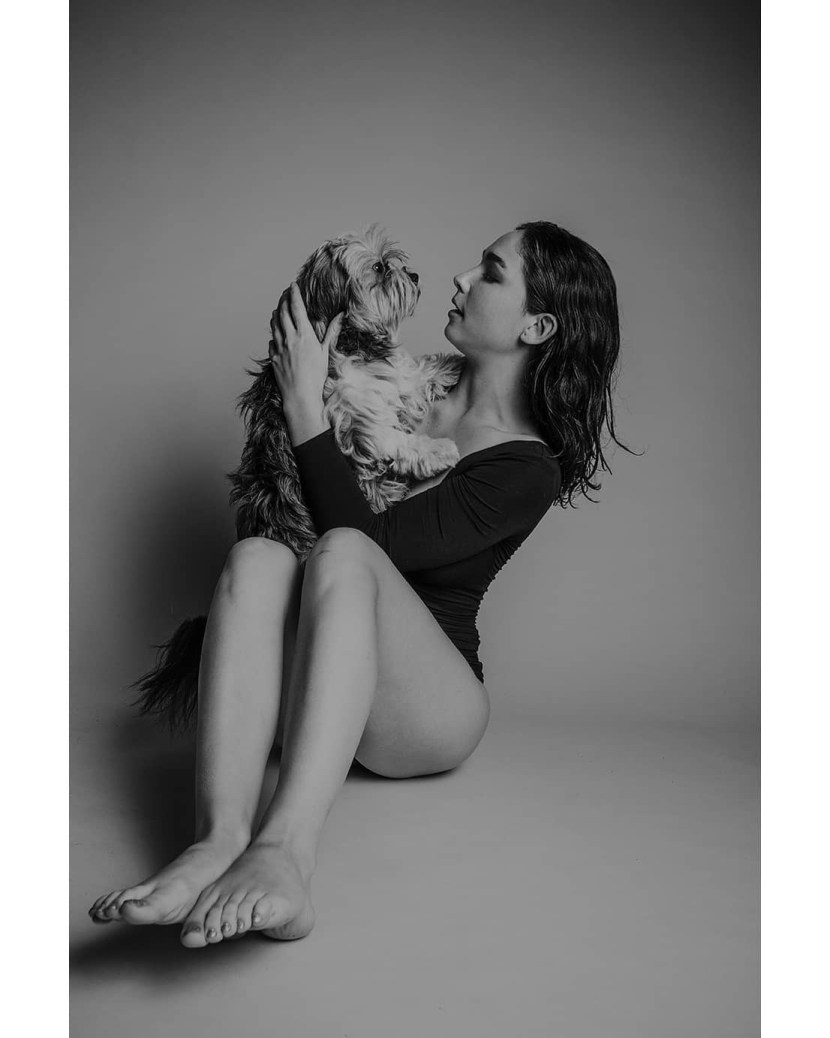 Victoria de Angelis Feet