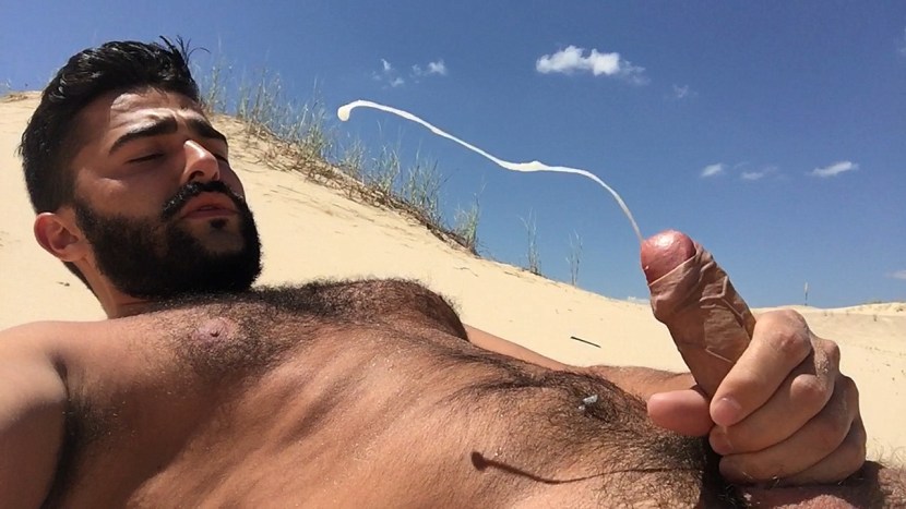 Masturbation of girls on the beach