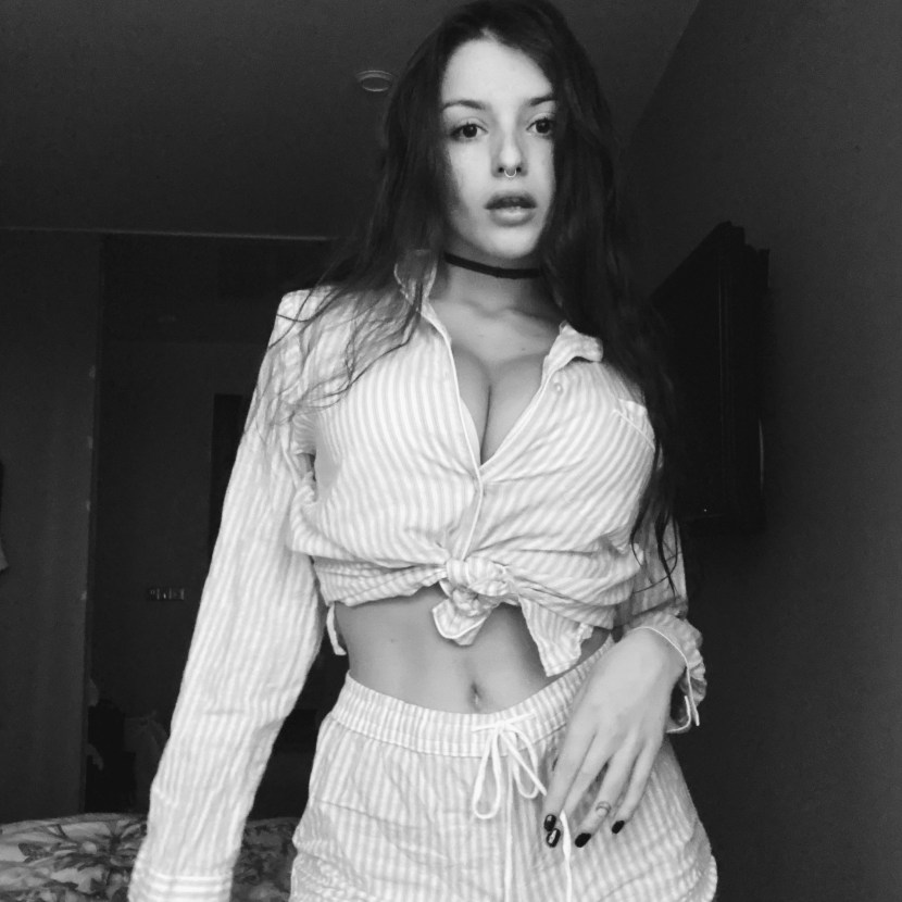 Rita Faltoyano Anal Cholka