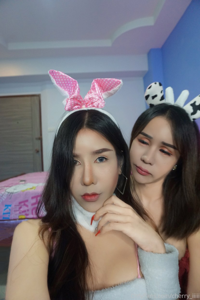 Jessica James in pantyhose