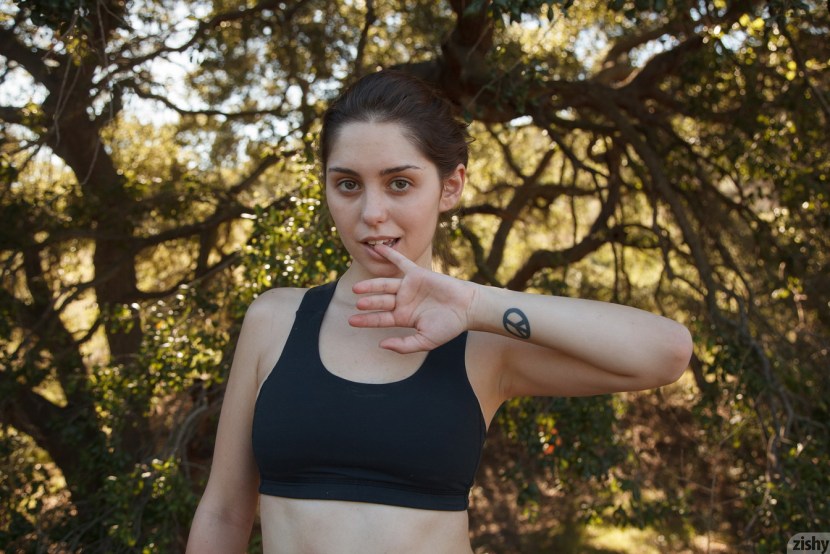 Zishi Christine Ash Vapor Trails