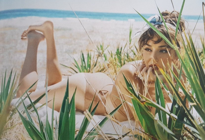 HANDE ERCHEL INSTYLE 2020