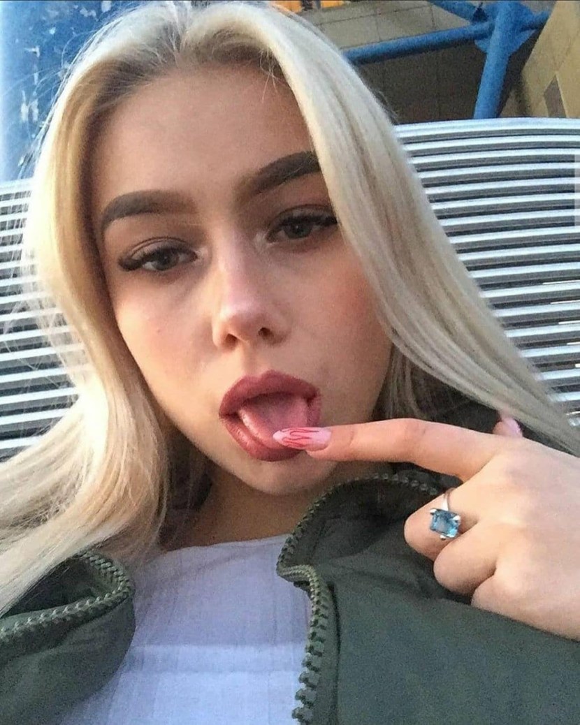 Ulyana Sokolova Alknww