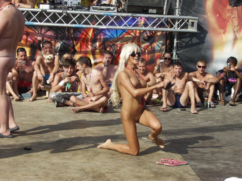 Naked women of Kazantip