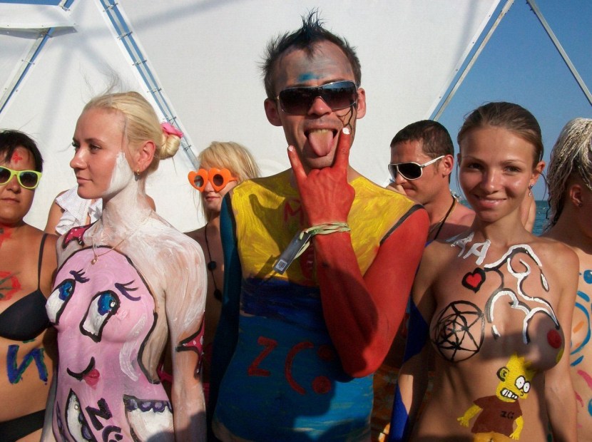 Amateur fuck on the beach in Kazantip