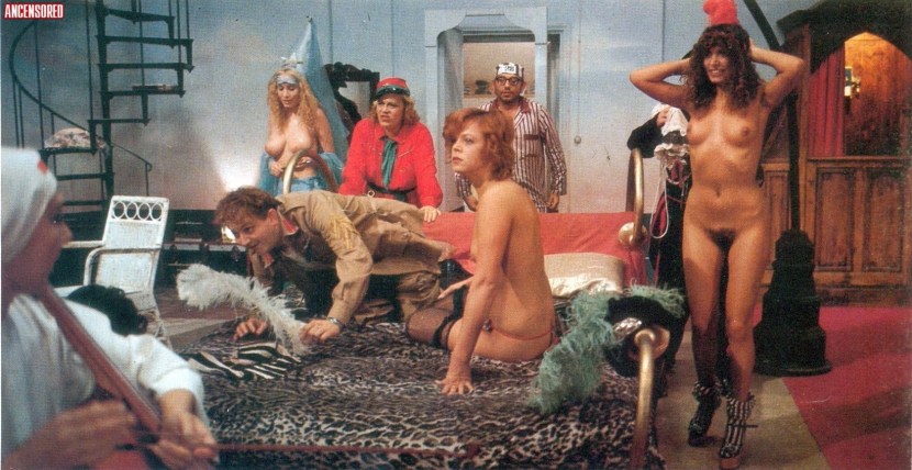 Martinez Martinez magician