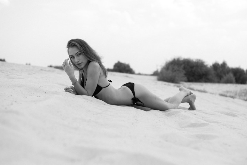 Analy Tyusteron is hot