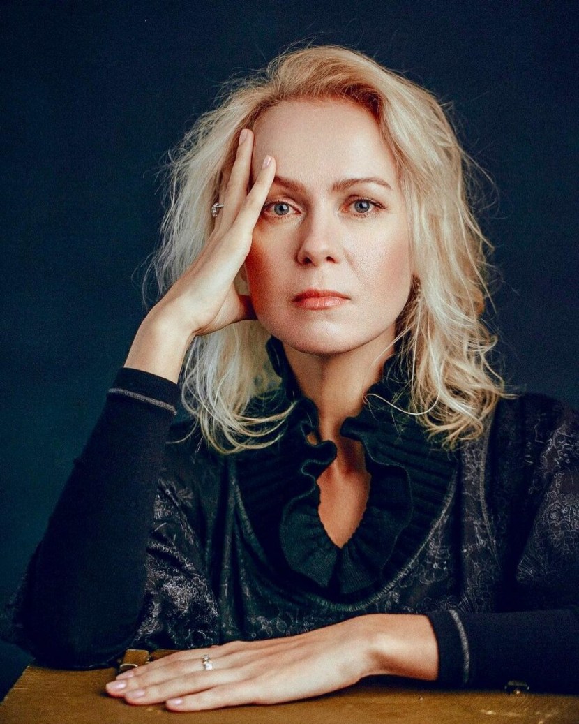 Blondes Nude Private in the bathroom