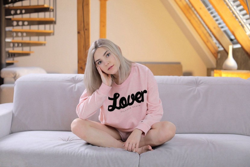 Eva Elfie (Eva Elfie)