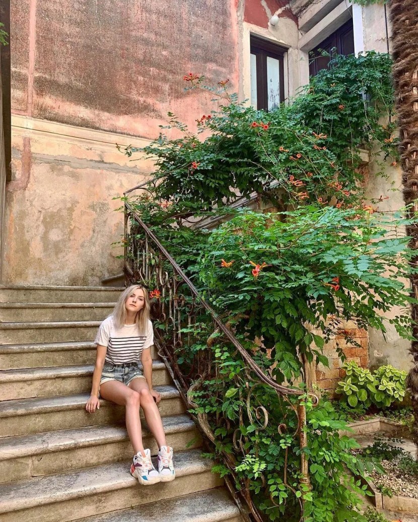 Julia Eva Elfie Romanova