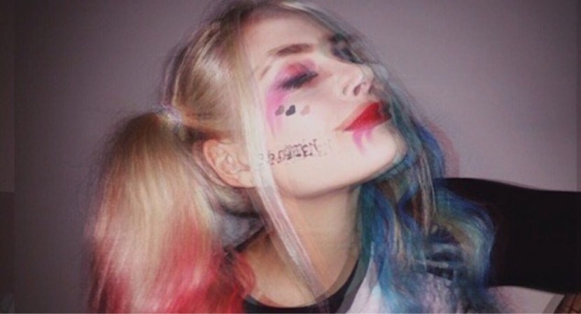 Katarina Petrov undresses