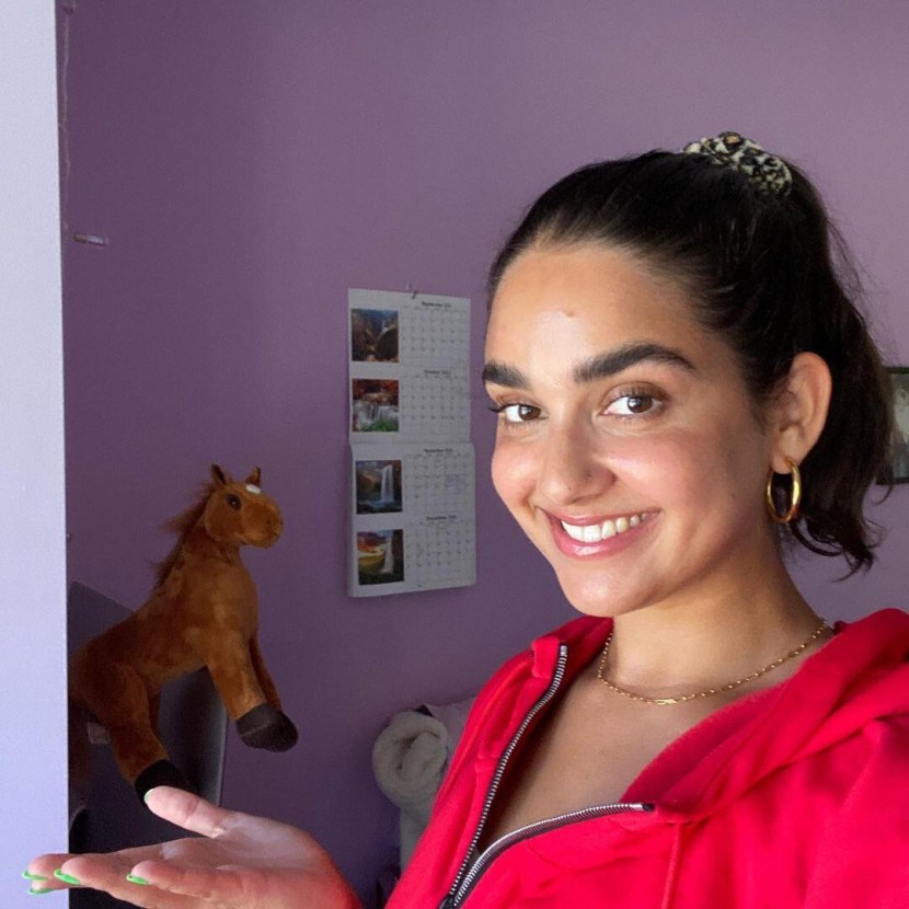 All nonsense for show! Film 2016 Geraldin Vishvanatan