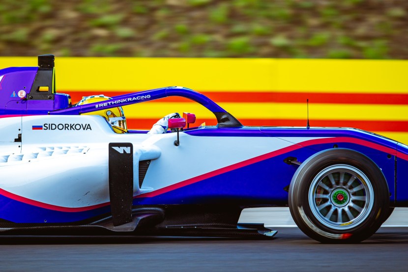 A joke about friendship between a man and a woman