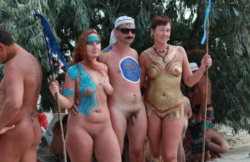 Girls nudist with parents