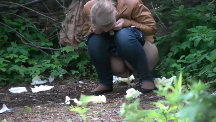 GOT2PEE - Sexy Will Be Pissing Naked Outdoors