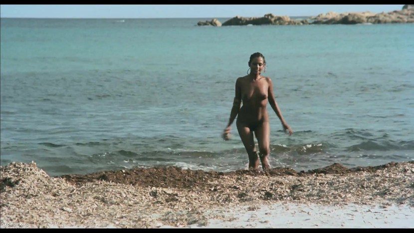 Zeudi Araray Crystaldi Playboy