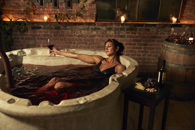 Vika Odintsova in linen