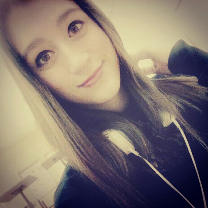 Lerabuns plums naked