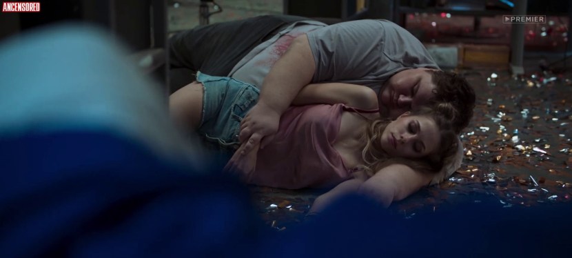 Olga Venikova in the series Coll Center