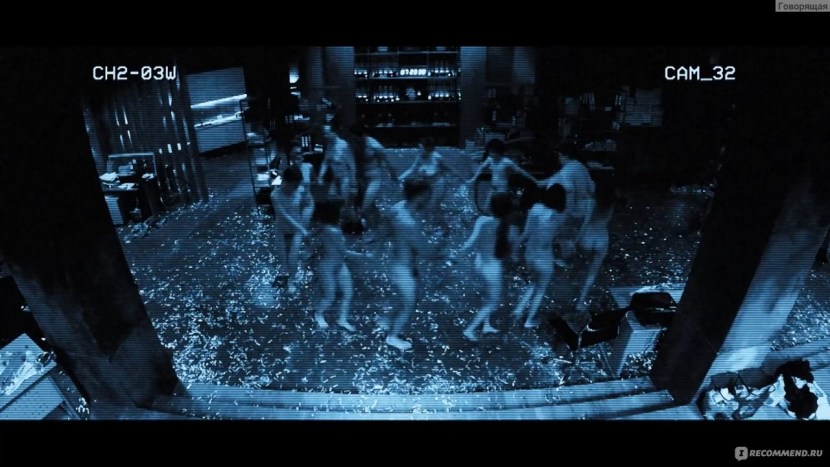 Mila Sivatskaya in underwear in the series Grand Hotel