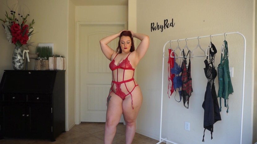 Holly Wolf Try On Haul 18