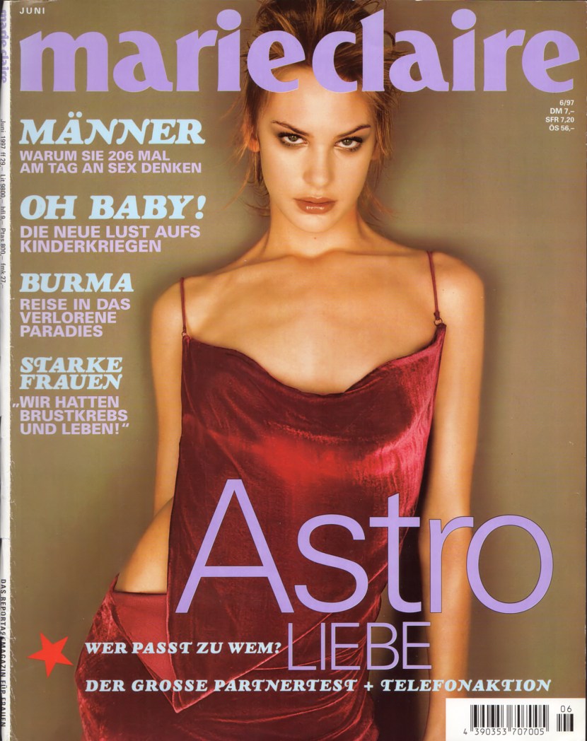 Jennifer Lopez in Red Body