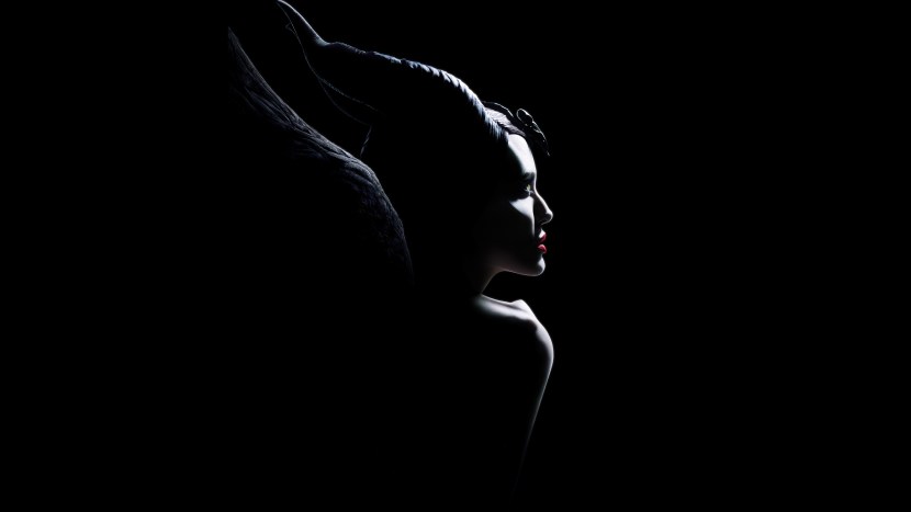 Angelina Jolie is crying in the film