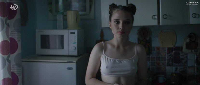 Veronika Mokhrev Toples