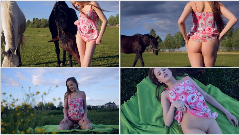 Alexandra Sandra Naked