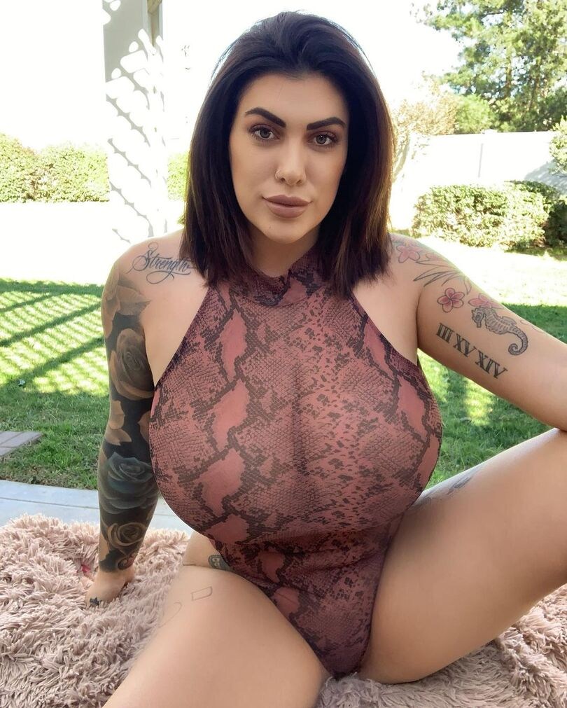 Huge tits Ana Lorde Nude