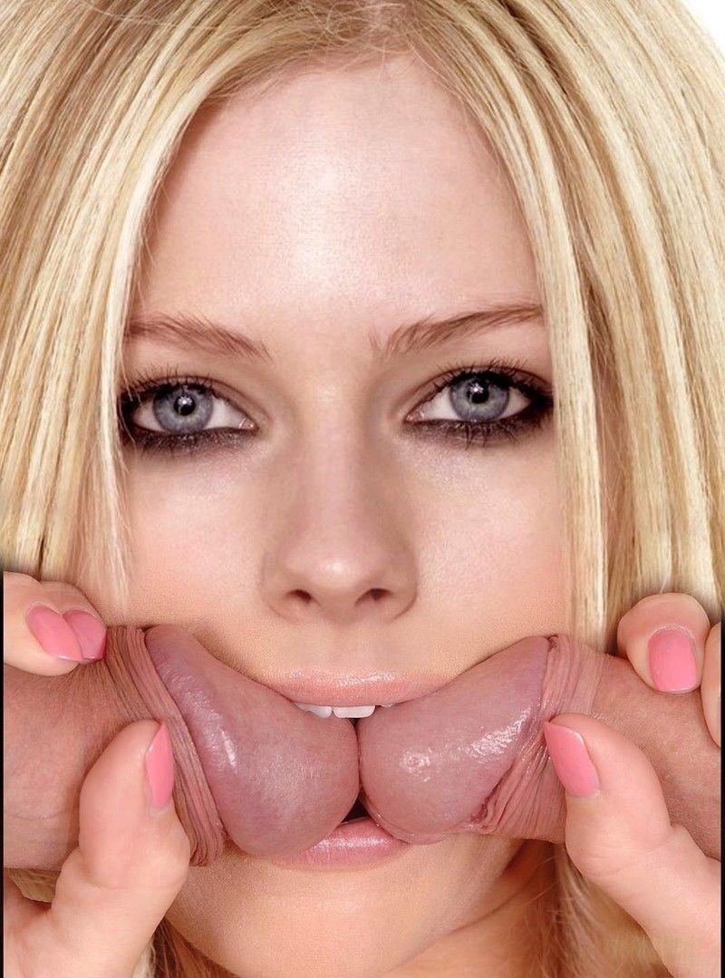 The Pretty Reckless soloist naked