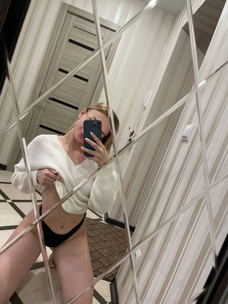 Alice Alferova Red Mature