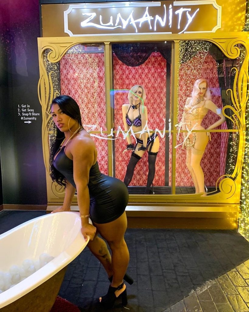 Alessandra Alves (98 photos)