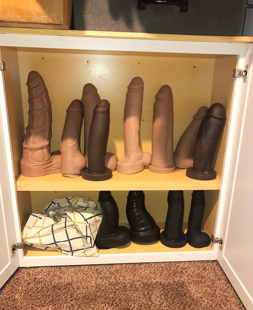 Oy Review Nick Capra Realistic Dildo Mr. Hankey's Toys