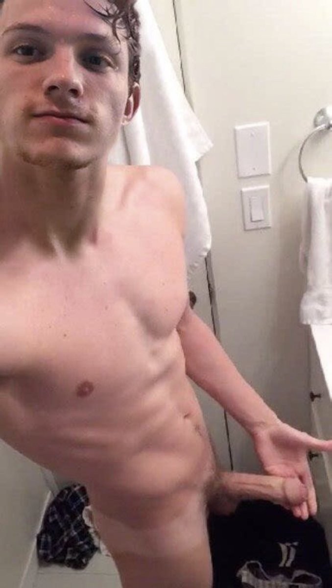Naked Tom Holland Fake