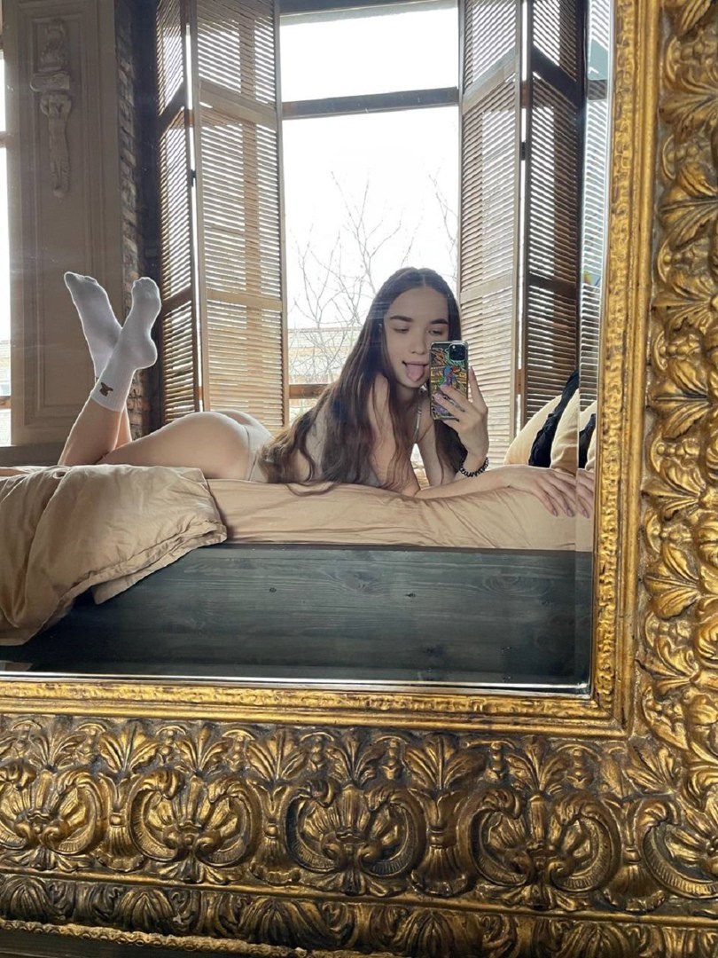 Apollinaria Gordienko Nude