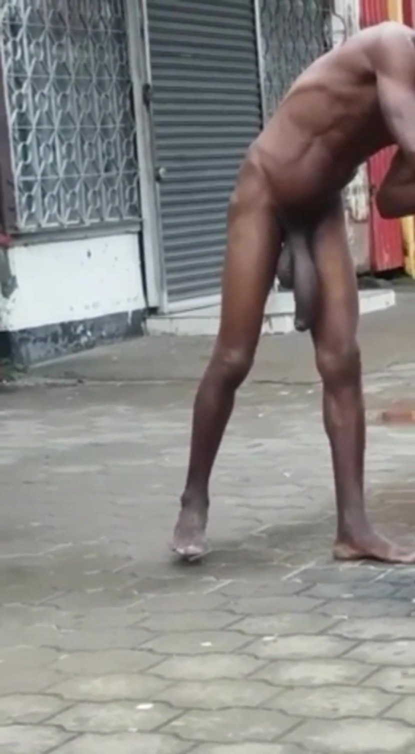 Elderly Gomic in nature