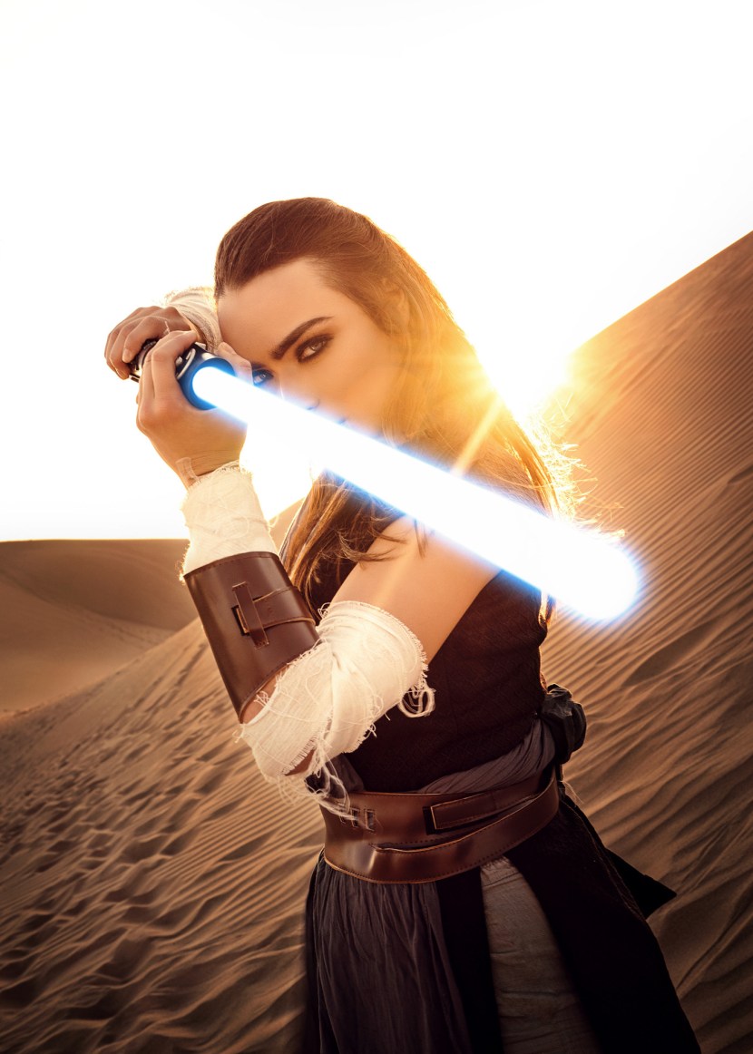 Margo Robbie Wolf with Wall Street