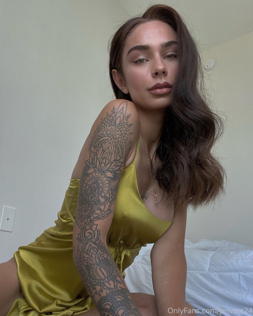 Julia Geltsman Transgender