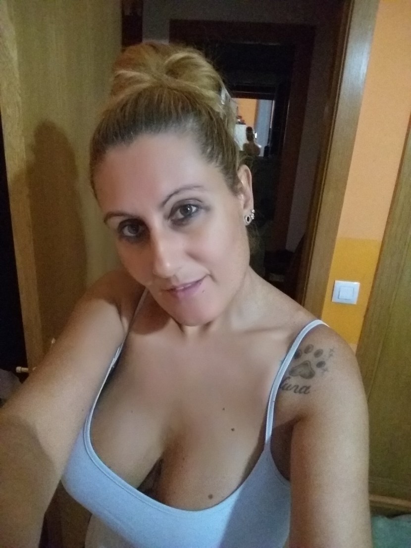 Adult you want to fuck, Nuria Milf