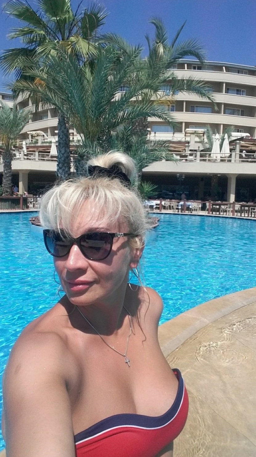 Jessica & Jerome Pantyhosefucking Great Mature Housewife