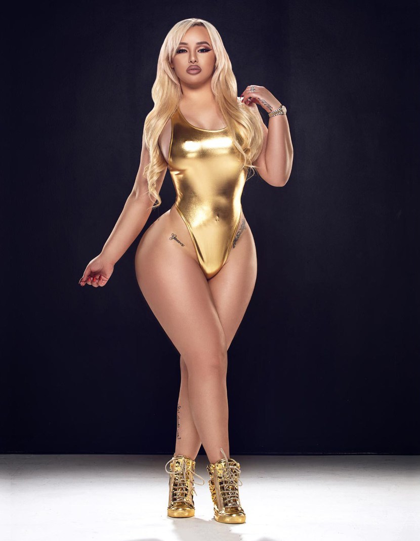 Shalina devine in lesbian dress
