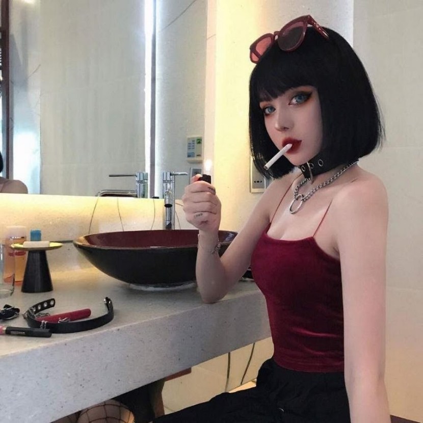 YOUR_SUBMISSIVE_DOLL FACE