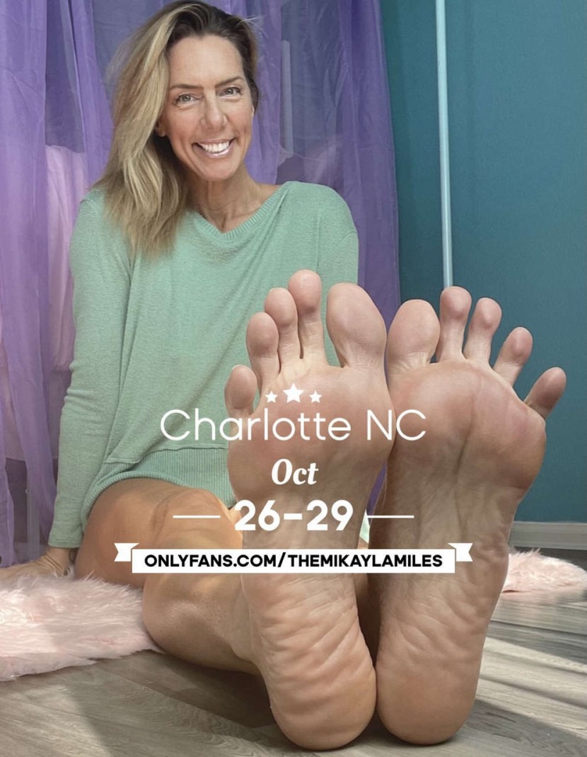 Giantess Mikayla Miles Ares 191115 Views watch in contact