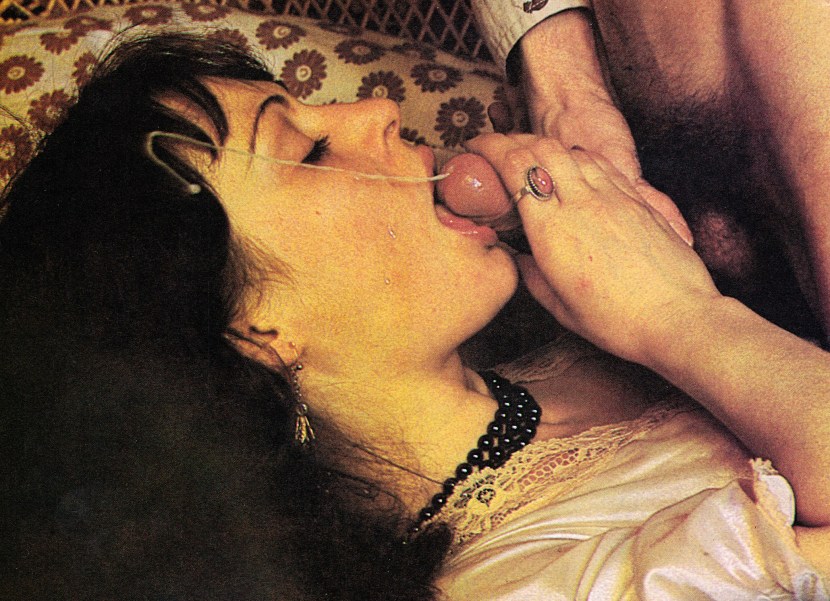 Amateur cumshot retro